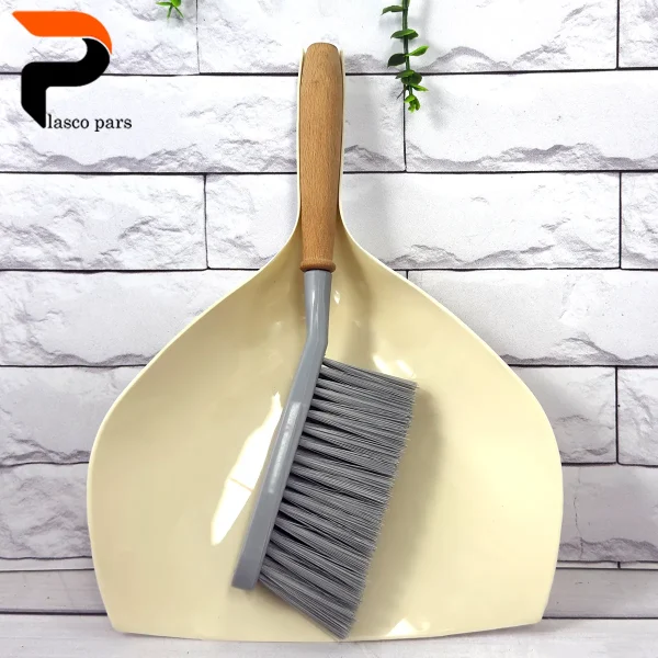 جاروب خاک انداز دستی دسته چوبی دینا