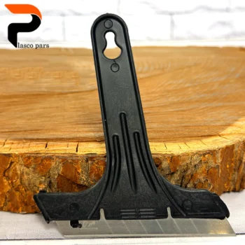 کاردک تیغه ای