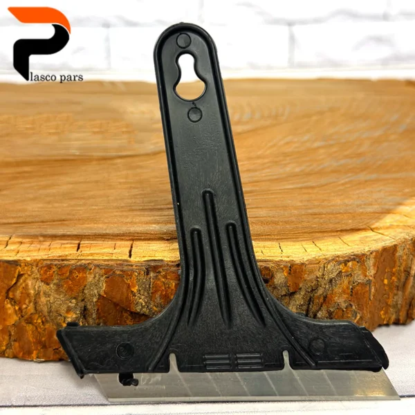 کاردک تیغه ای